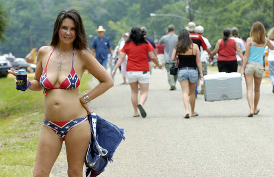 rawni-white-miss-redneck-01