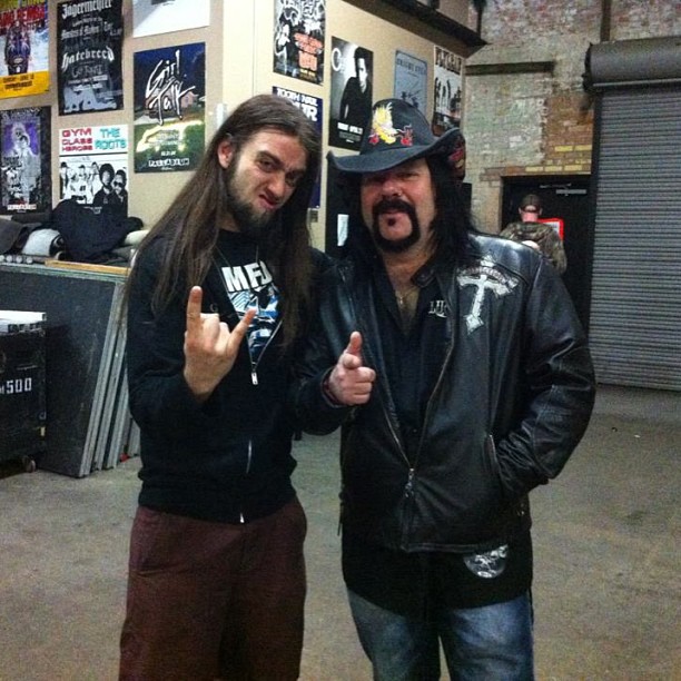 931264_495832723799572_458897856_n