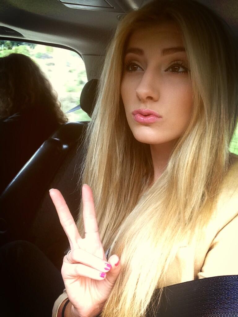 BGYZ4QQCUAE1Ad6.jpg-large