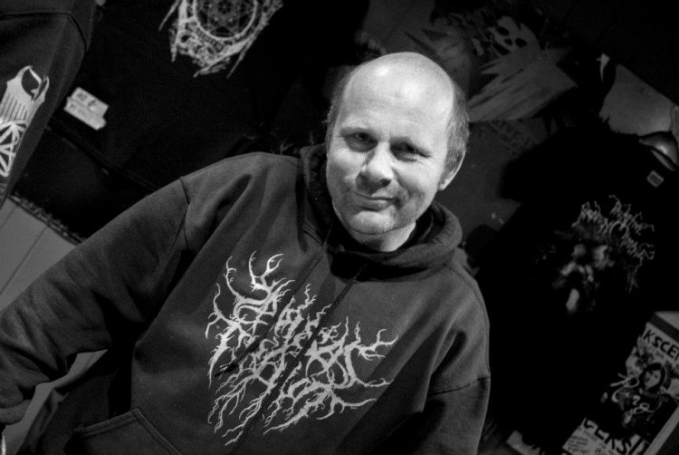 734433_10151572204497275_696538602_n