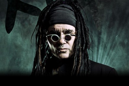 Écoute le nouveau projet de Al&nbsp;Jourgensen!