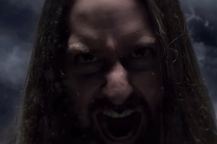 On chasse dans le dernier clip de&nbsp;Devildriver