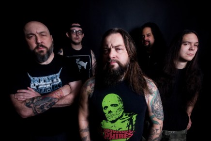 Ringworm te donne pas le choix de les écouter dans ce lyrics&nbsp;video