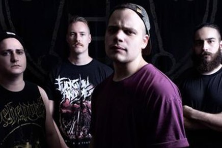 Le nouvel album d’AVERSIONS CROWN va déchirer plusieurs&nbsp;pantalons