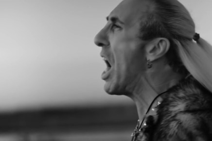 Ça y’y’est. DEE SNIDER m’a fait vivre de&nbsp;quoi.